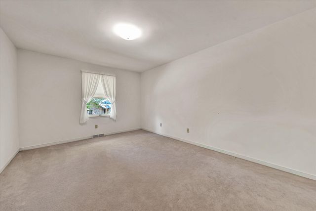 3615 Brymoor RD SW, Roanoke, VA 24018