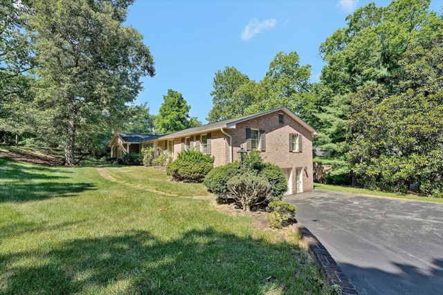 3615 Brymoor RD SW, Roanoke, VA 24018