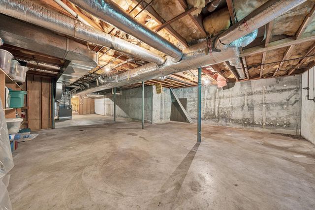 3615 Brymoor RD SW, Roanoke, VA 24018