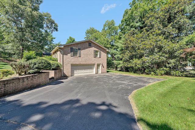 3615 Brymoor RD SW, Roanoke, VA 24018