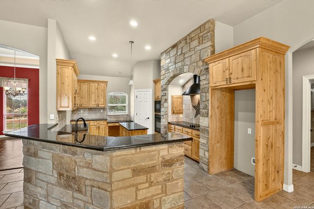 144 Abrego Lake, Floresville, TX 78114