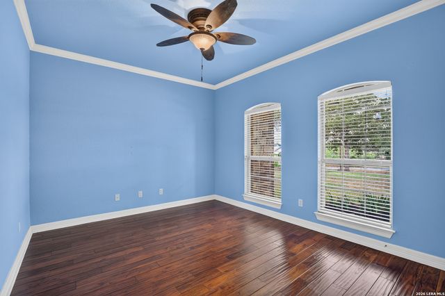144 Abrego Lake, Floresville, TX 78114