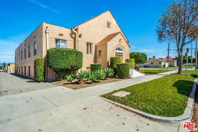 7623 8th Avenue, Los Angeles, CA 90043
