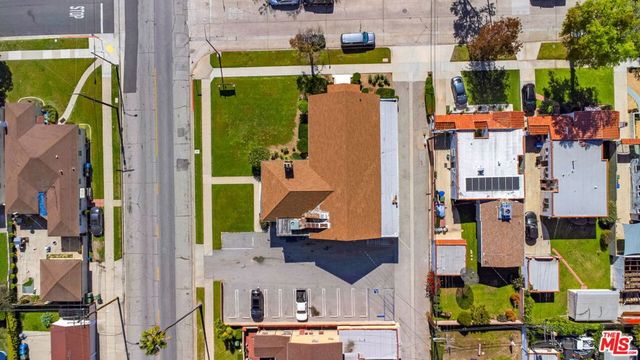 7623 8th Avenue, Los Angeles, CA 90043