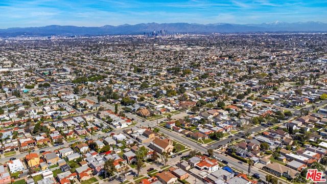 7623 8th Avenue, Los Angeles, CA 90043