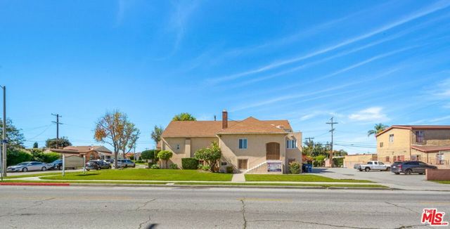 7623 8th Avenue, Los Angeles, CA 90043