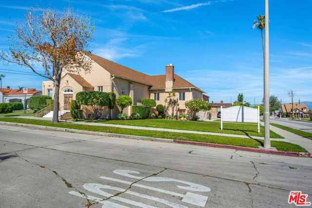 7623 8th Avenue, Los Angeles, CA 90043