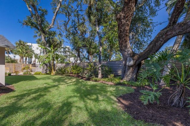 1155 TAHITI PARKWAY, Sarasota, FL 34236