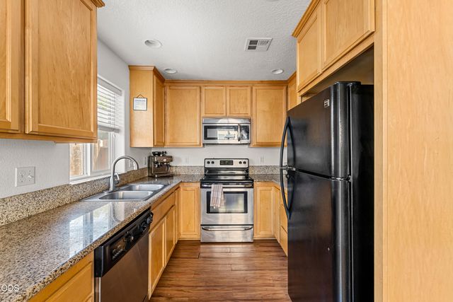333 SW Bayou Place, Grants Pass, OR 97526
