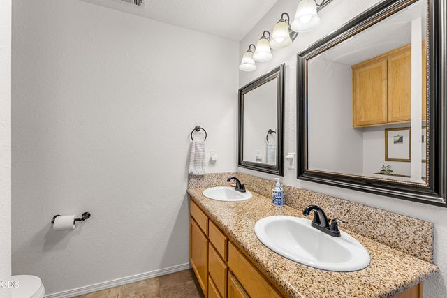 333 SW Bayou Place, Grants Pass, OR 97526