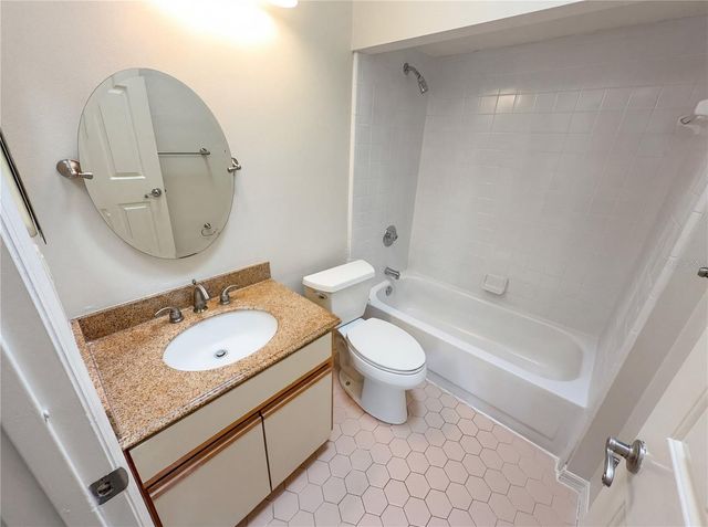 2000 PLAINFIELD DRIVE, Orlando, FL 32812