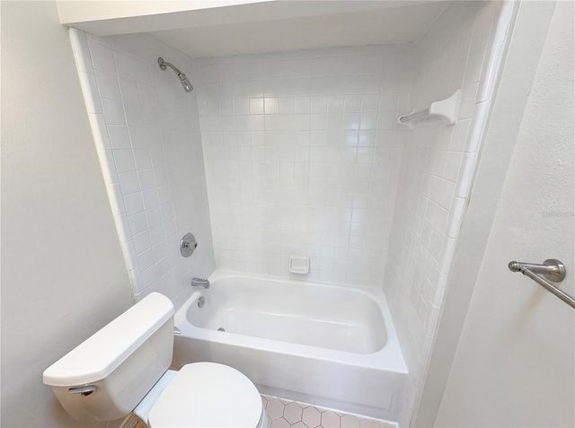 2000 PLAINFIELD DRIVE, Orlando, FL 32812