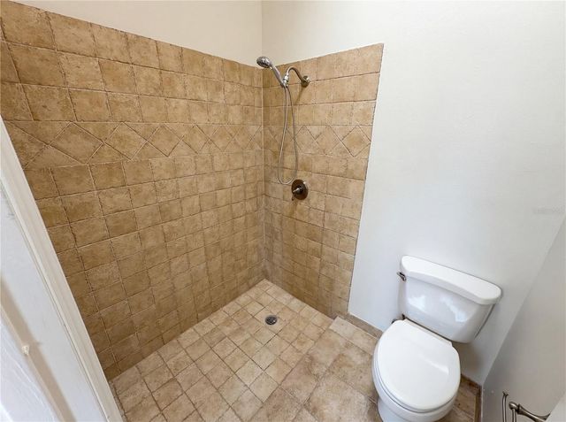 2000 PLAINFIELD DRIVE, Orlando, FL 32812