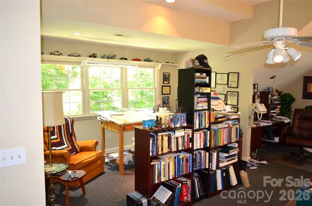 4721 Kuykendall Road, Charlotte, NC 28270