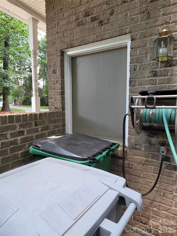 4721 Kuykendall Road, Charlotte, NC 28270