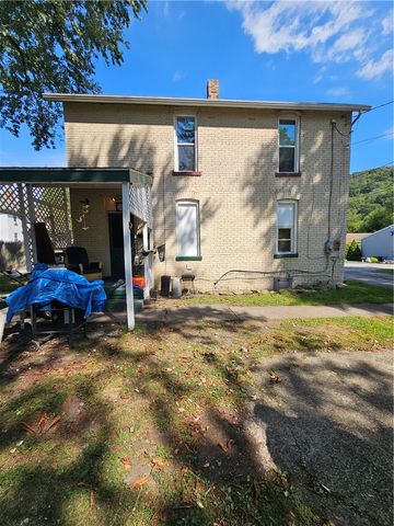 1808 3rd Ave, Beaver Falls, PA 15010