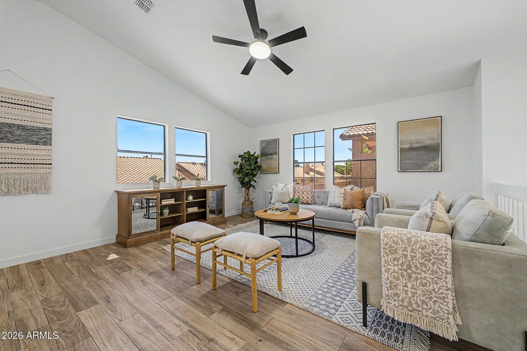 Image 1 of property listing at 4021 E AMBERWOOD Drive, Phoenix, AZ 85048