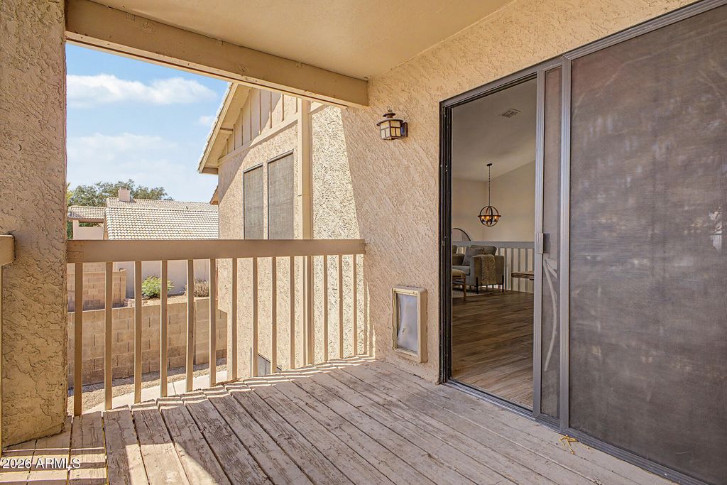 Image 28 of property listing at 4021 E AMBERWOOD Drive, Phoenix, AZ 85048