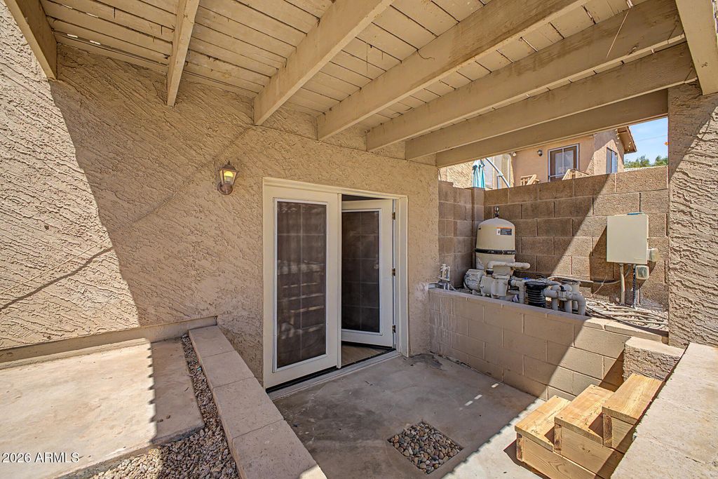 Image 31 of property listing at 4021 E AMBERWOOD Drive, Phoenix, AZ 85048