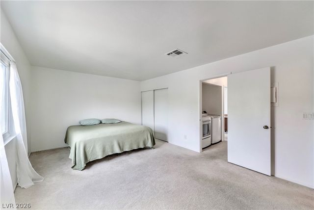 1101 Willow Tree Drive D, Las Vegas, NV 89128