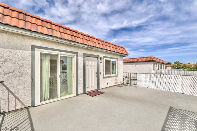 1101 Willow Tree Drive D, Las Vegas, NV 89128