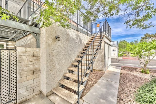 1101 Willow Tree Drive D, Las Vegas, NV 89128