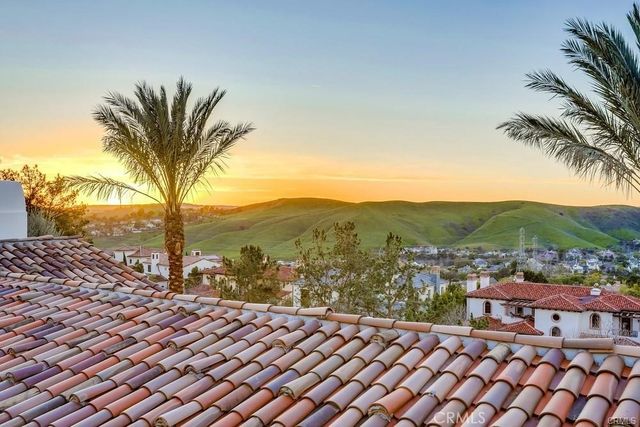 9 Broken Arrow, Ladera Ranch, CA 92694