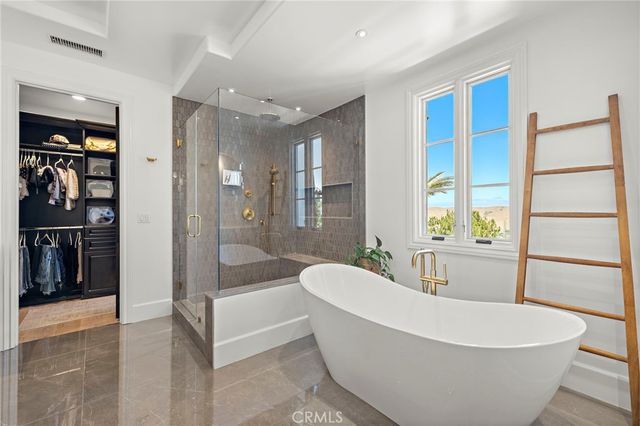 9 Broken Arrow, Ladera Ranch, CA 92694
