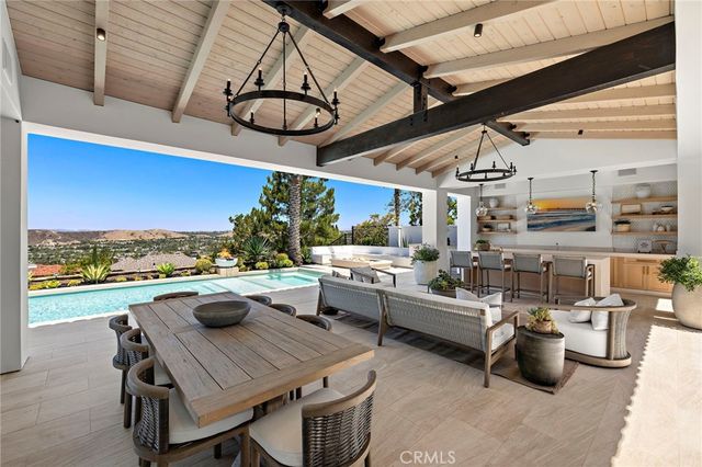 9 Broken Arrow, Ladera Ranch, CA 92694