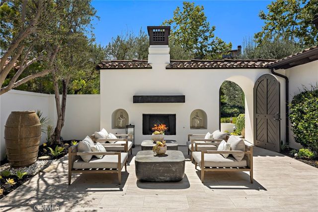 9 Broken Arrow, Ladera Ranch, CA 92694
