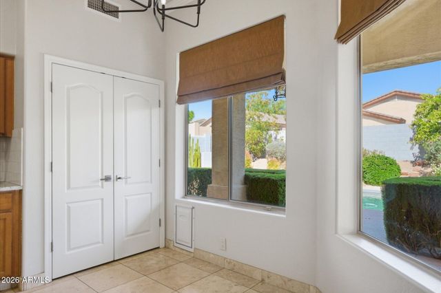 22327 N 76TH Place, Scottsdale, AZ 85255