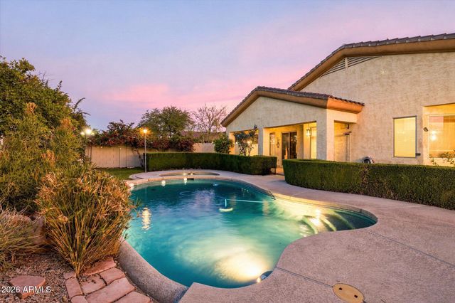 22327 N 76TH Place, Scottsdale, AZ 85255