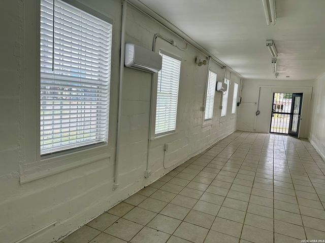 3016 S PRESA ST, San Antonio, TX 78210