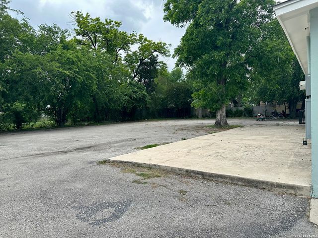3016 S PRESA ST, San Antonio, TX 78210