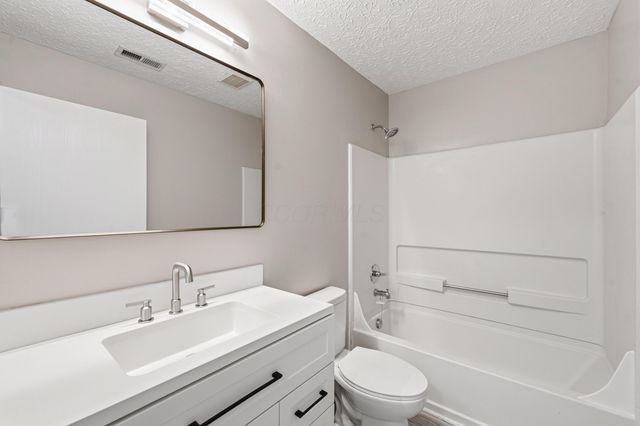 3794 Dunlane Court, Columbus, OH 43228