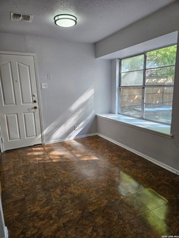 8635 PAINTED TEEPEE ST, San Antonio, TX 78242