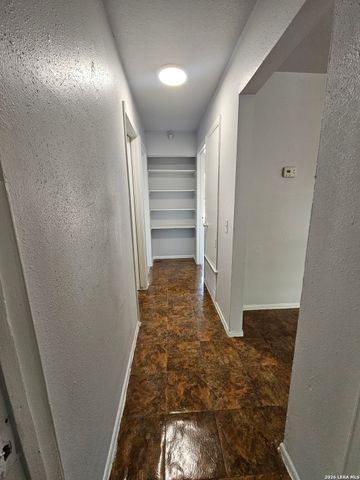 8635 PAINTED TEEPEE ST, San Antonio, TX 78242