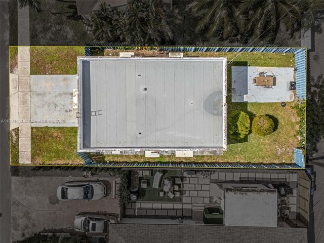 1639 Hayes St, Hollywood, FL 33020