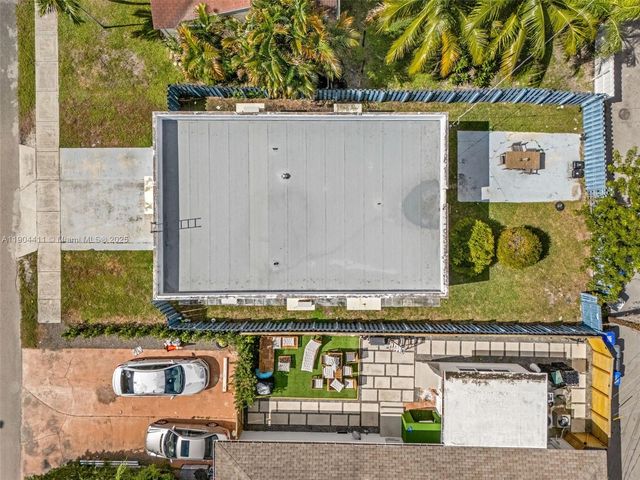 1639 Hayes St, Hollywood, FL 33020