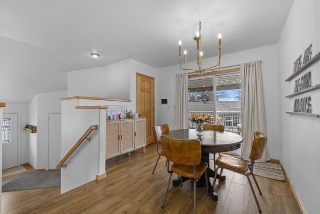 1624 1st St SE, Minot, ND 58701