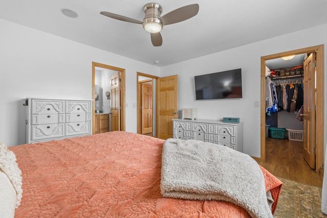 1624 1st St SE, Minot, ND 58701