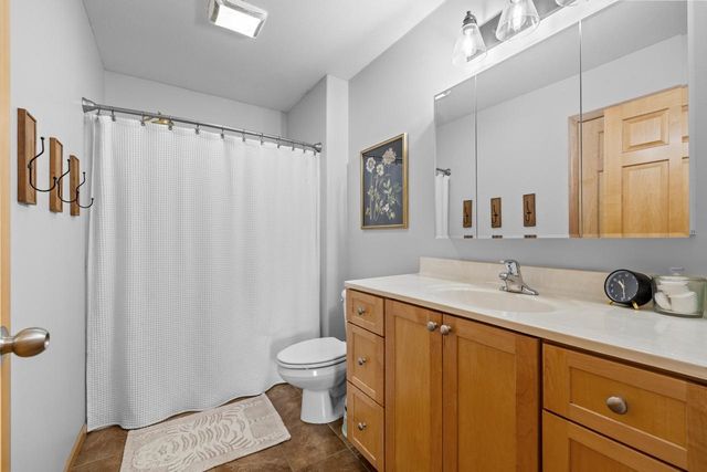 1624 1st St SE, Minot, ND 58701