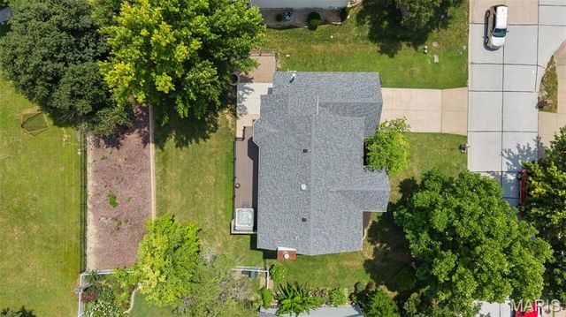 876 Emerald Place Drive, St Charles, MO 63304