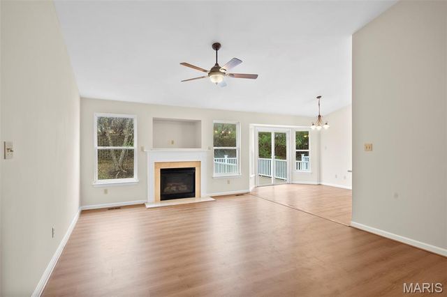 3206 Woodridge Center Parkway, Oakville, MO 63129