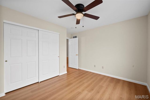 3206 Woodridge Center Parkway, Oakville, MO 63129