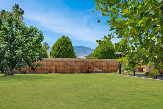 74429 Buttonwood Drive, Palm Desert, CA 92260