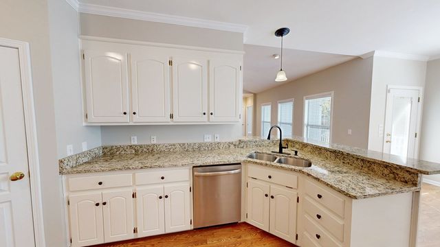 110 Forsythia Lane, Dothan, AL 36305