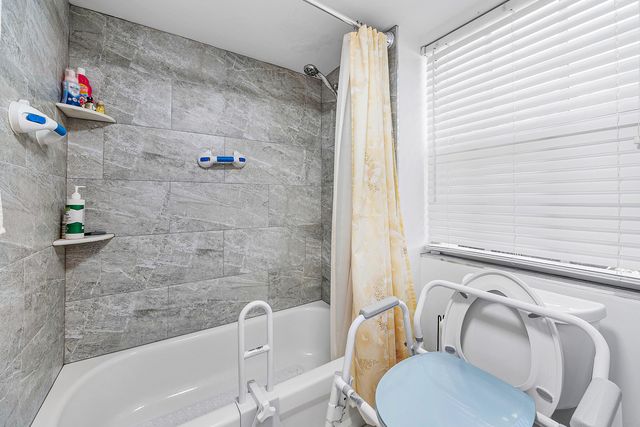 5540 Tamberlane Circle 221, Palm Beach Gardens, FL 33418