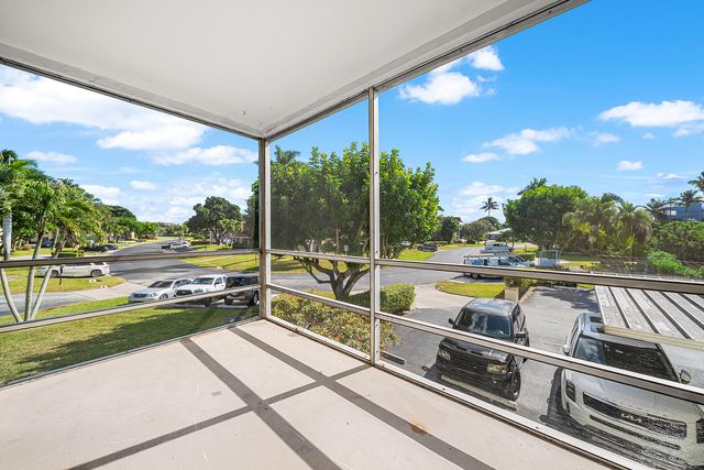 5540 Tamberlane Circle 221, Palm Beach Gardens, FL 33418