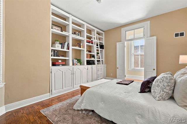 1816 Hickory Street, St Louis, MO 63104